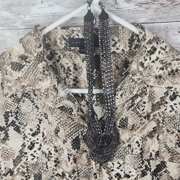 Sanctuary Beige Snake Print Button-Down Shirt - Picture 3 of 10